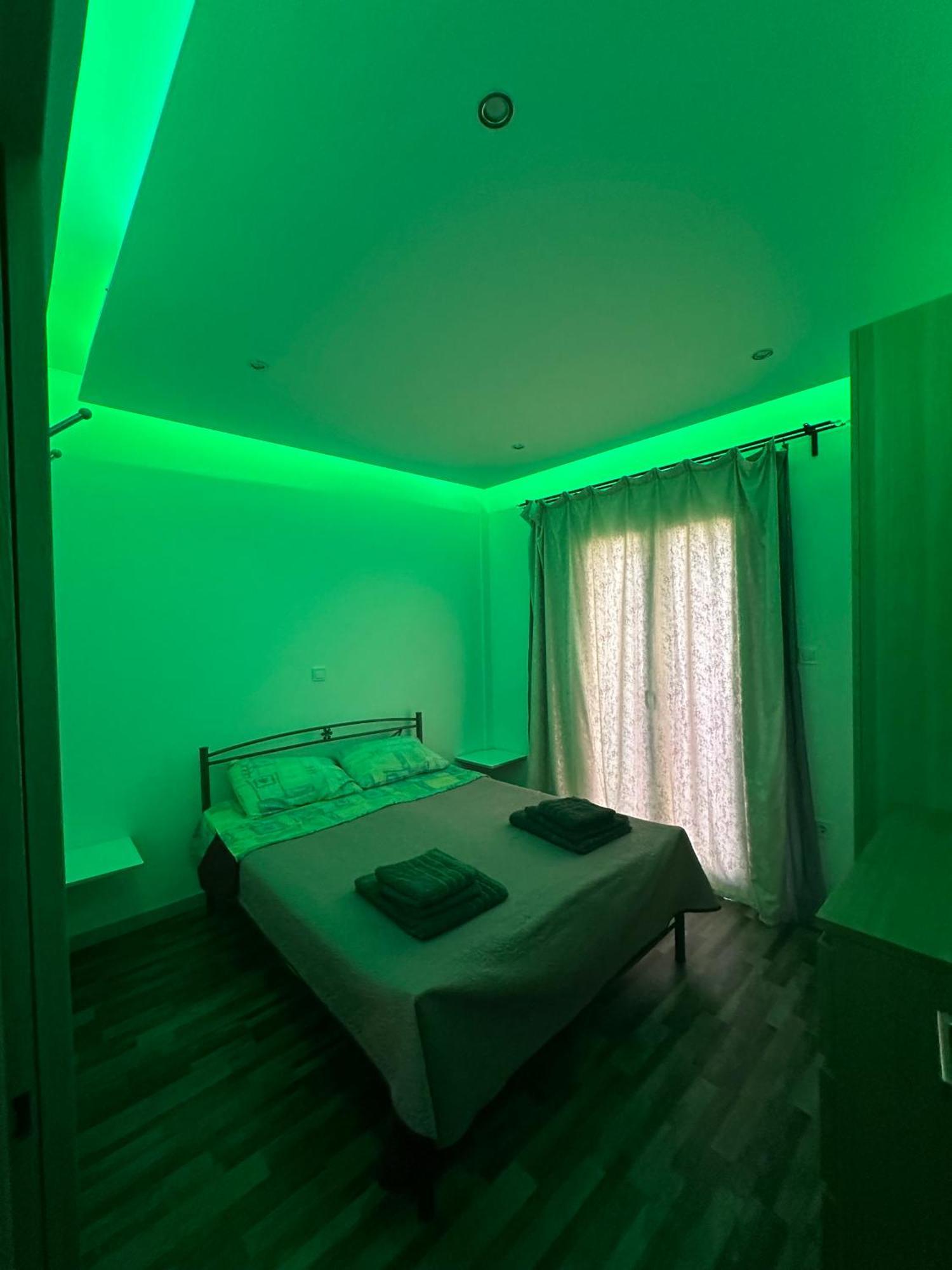 Apartment Center Piraeus Location Kastella Passalimani Port Экстерьер фото